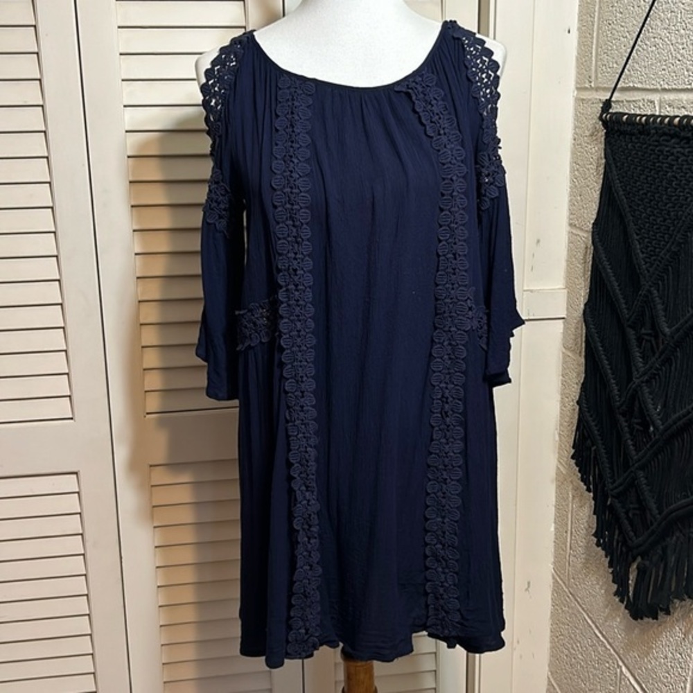 I. JOAH M navy blue boho lace tunic that can be worn as is or as swim cover up